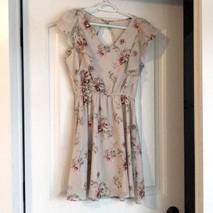 Floral Blush dress Size Small